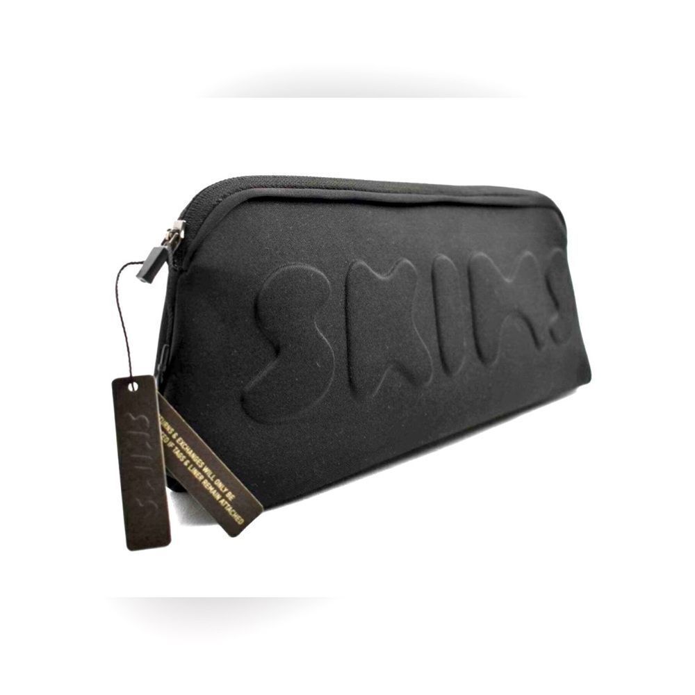 SKIMS Black Neoprene Soot Travel Pouch
NWT
Brio Collection ONX-M